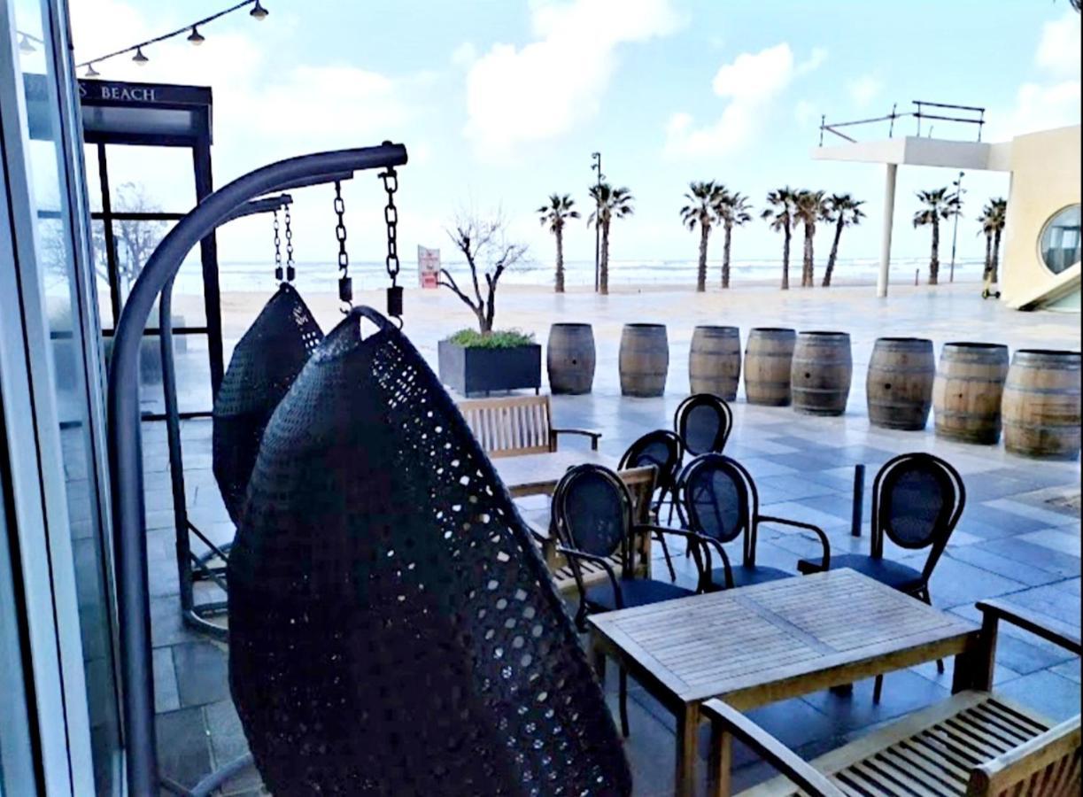 Beachfront Studio Apartment Bat Yam 412 Экстерьер фото
