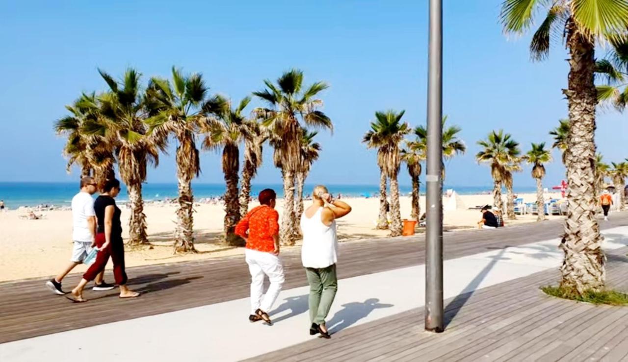 Beachfront Studio Apartment Bat Yam 412 Экстерьер фото
