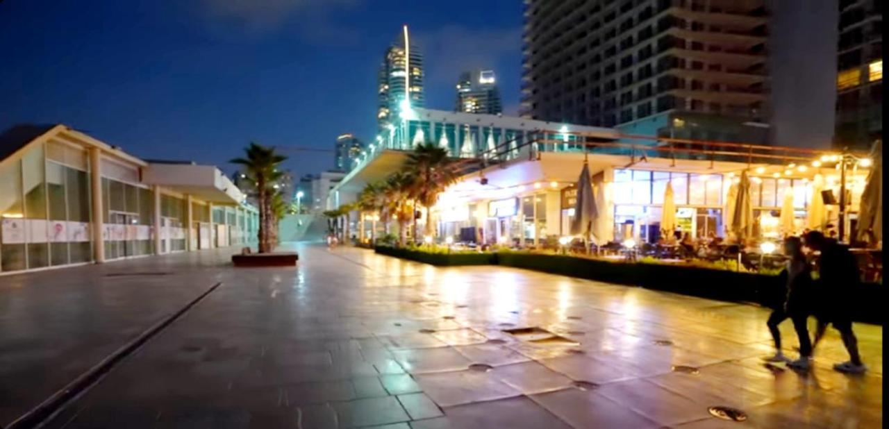 Beachfront Studio Apartment Bat Yam 412 Экстерьер фото