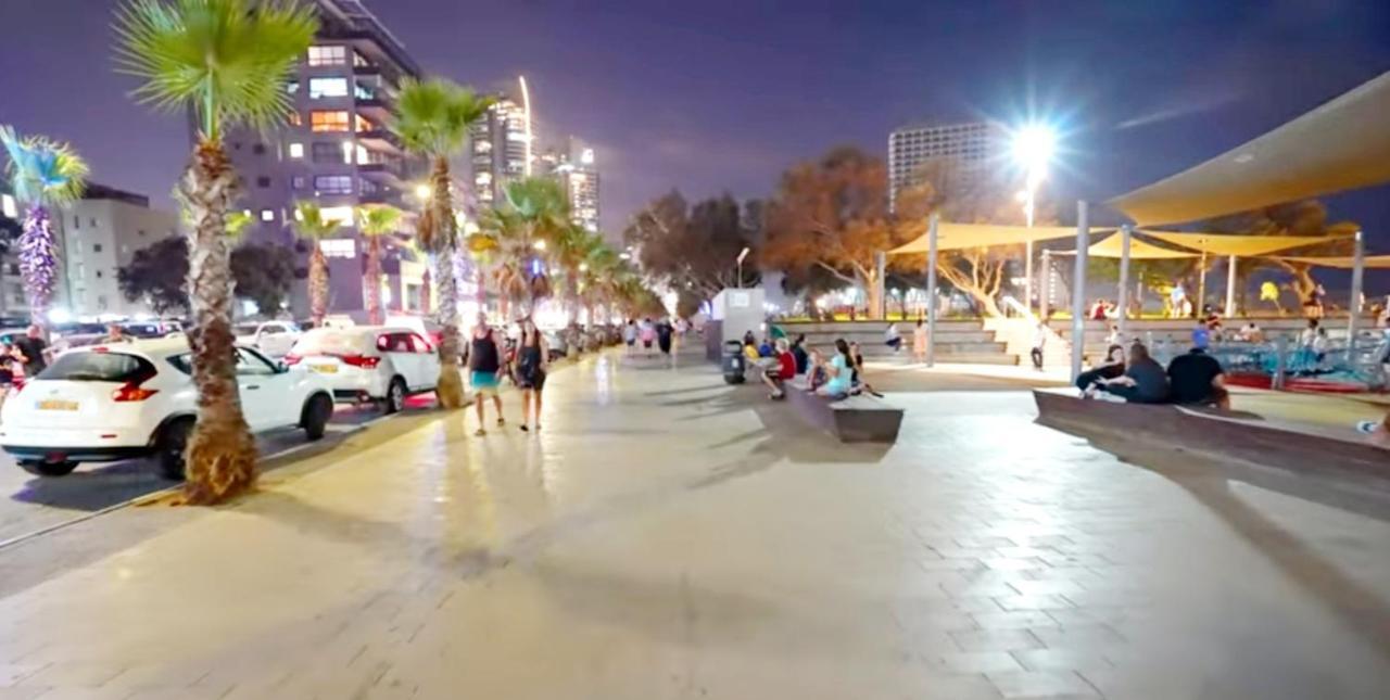 Beachfront Studio Apartment Bat Yam 412 Экстерьер фото