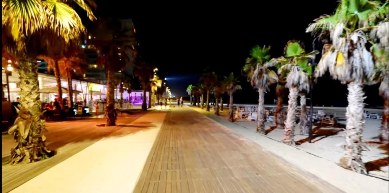 Beachfront Studio Apartment Bat Yam 412 Экстерьер фото