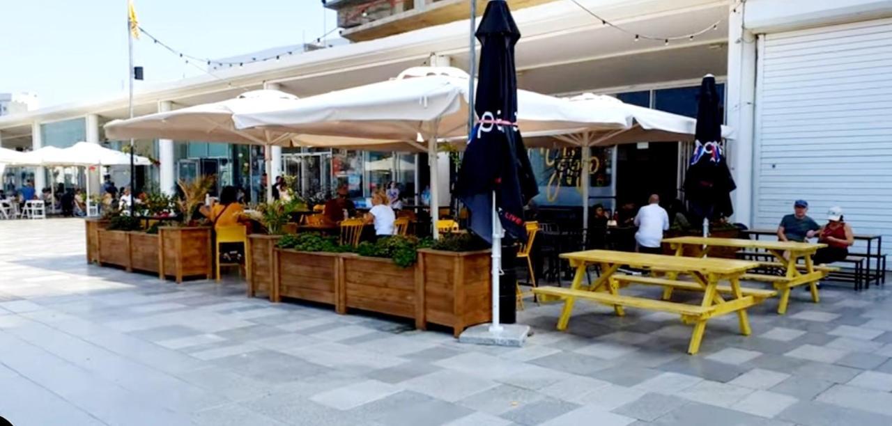 Beachfront Studio Apartment Bat Yam 412 Экстерьер фото