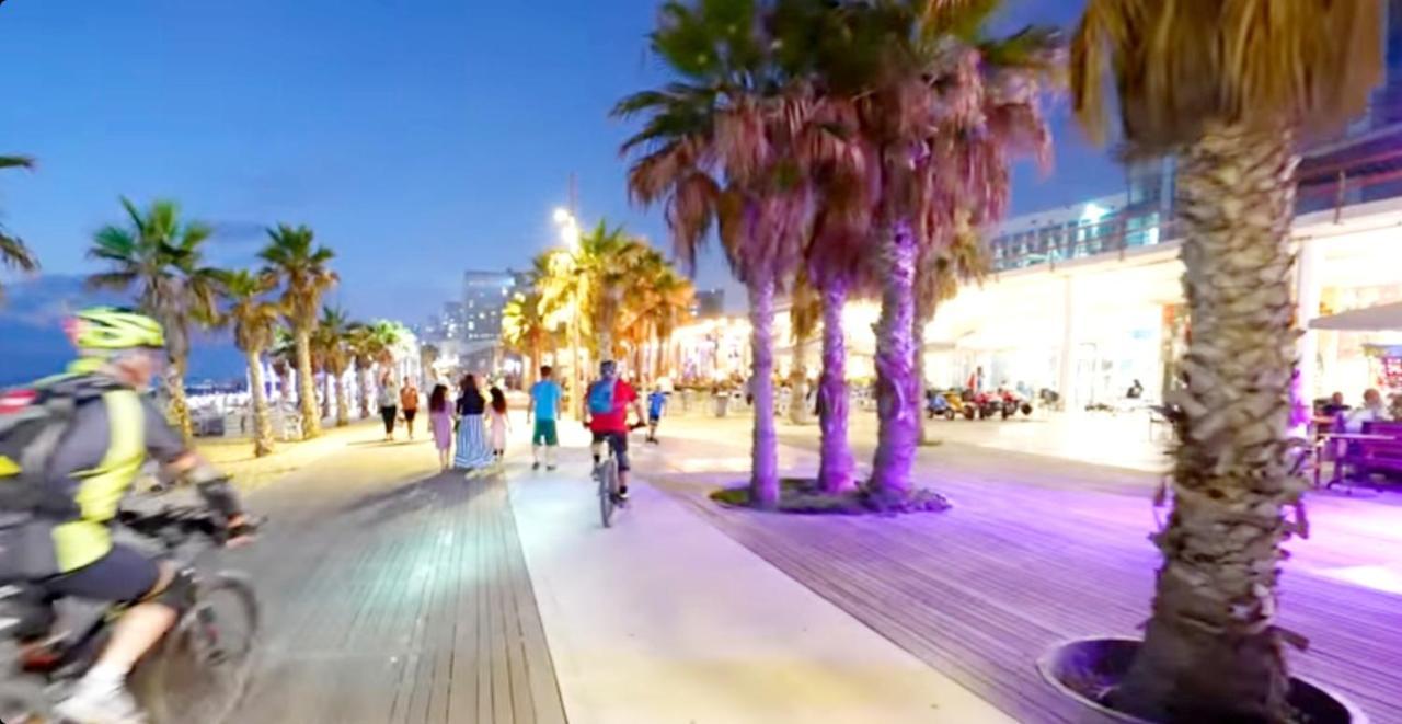 Beachfront Studio Apartment Bat Yam 412 Экстерьер фото