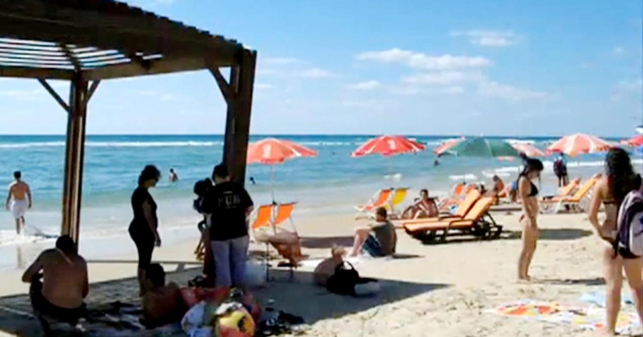 Beachfront Studio Apartment Bat Yam 412 Экстерьер фото